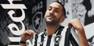 الكشف عن كواليس عقد حكيم زياش المالي