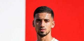 محمد بوشواري في طريقه لمغادرة الوداد الرياضي