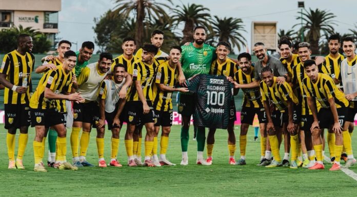المغرب الفاسي يواجه الرجاء بمكناس.. وبرنامج ناري قبل رحلة أبيدجان
